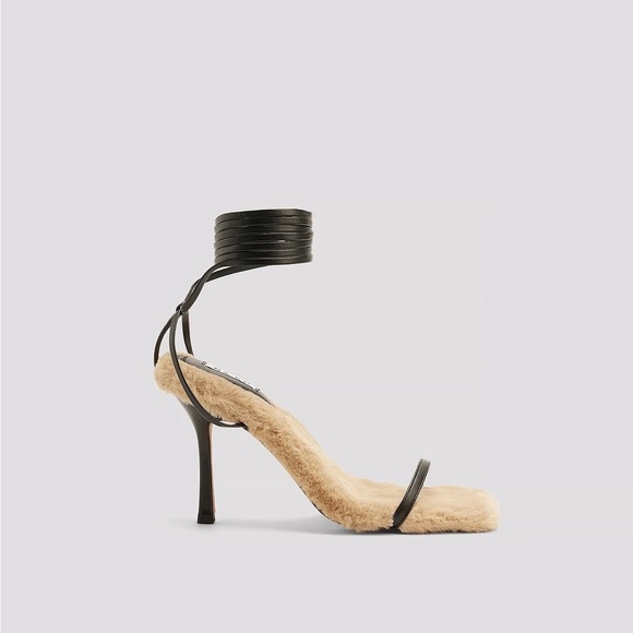RARE NA-KD Faux Fur Sole Strappy Heels - Picture 9 of 16